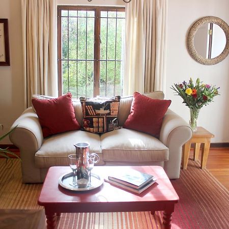 Oak Village B&B 斯泰伦博斯 外观 照片